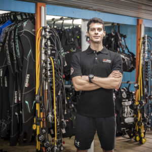 SSI Divemaster + eLearning Bundle